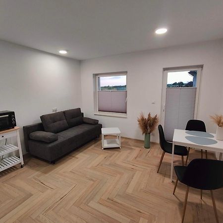 Turkusowa Apartamento Mosty Exterior foto